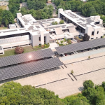 וולס פארק, פורטפוליו משרדים בפרבר יוקרתי של בוסטון אותו רכשה פרופימקס יחד עם טורוס. בנכס זה, המנהלים יישמו תוכנית להמרת פארק המשרדים למתחם דל-פחמן ויעיל אנרגטית. זאת, באמצעות החלפת חימום מבוסס גז טבעי במשאבות חום, התקנת פאנלים סולאריים ושדרוג מערכות התאורה וניהול האנרגיה. / צילום: Plankton Energy