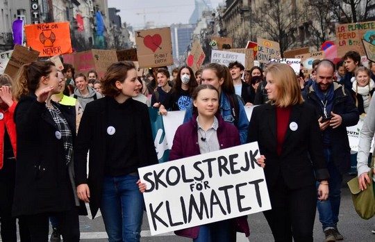 הפגנת תלמידים בקריאה לממשלות לפעול בעניין משבר האקלים
